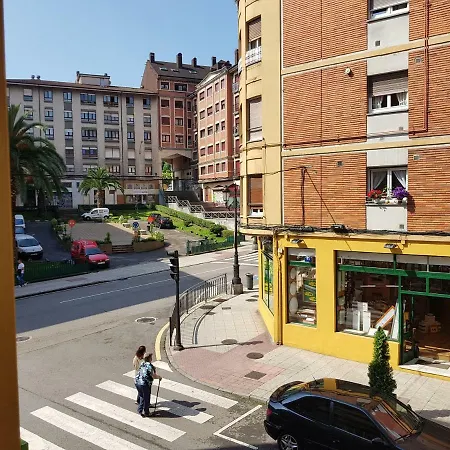 Milan * Овьедо